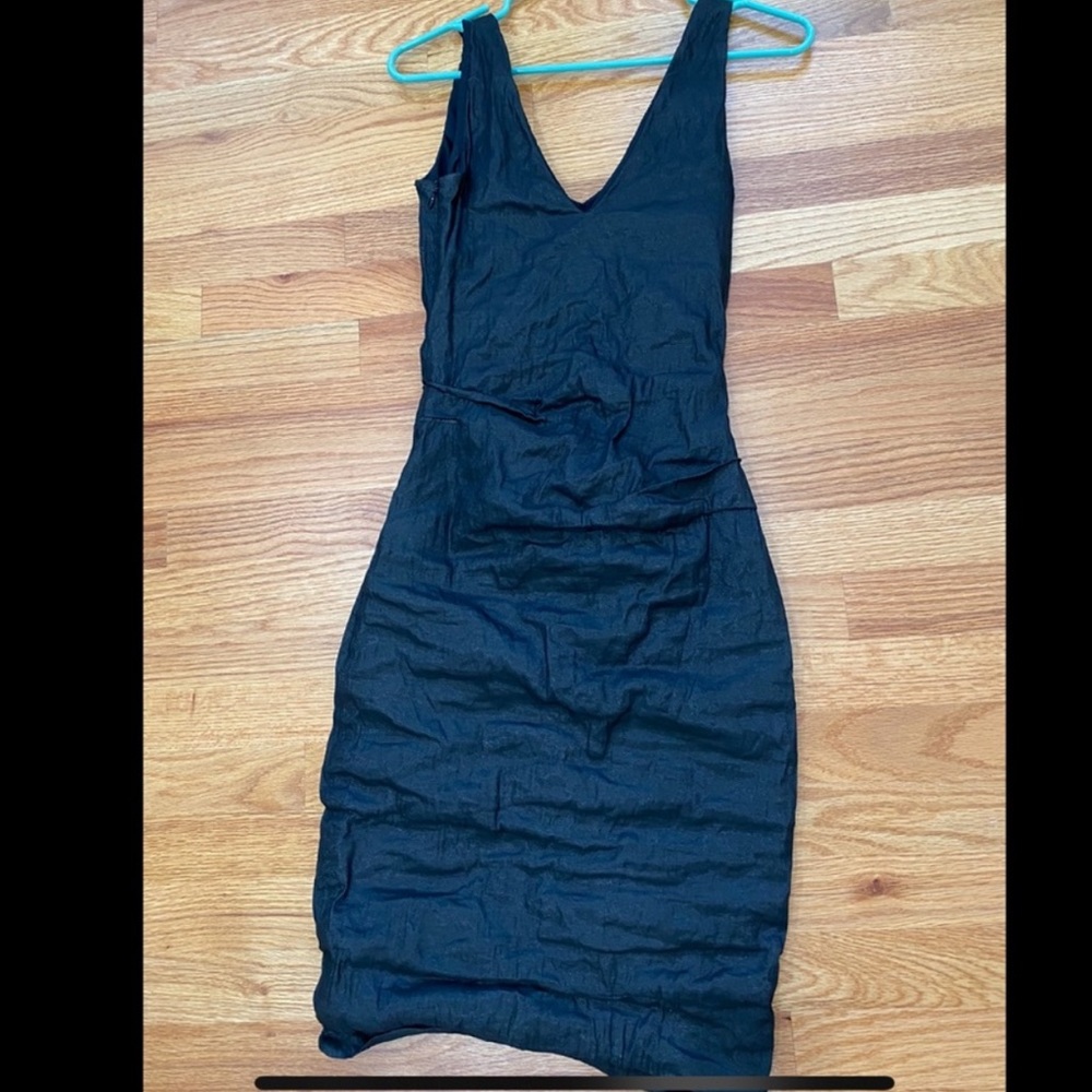 Nicole Miller Dress seize 4